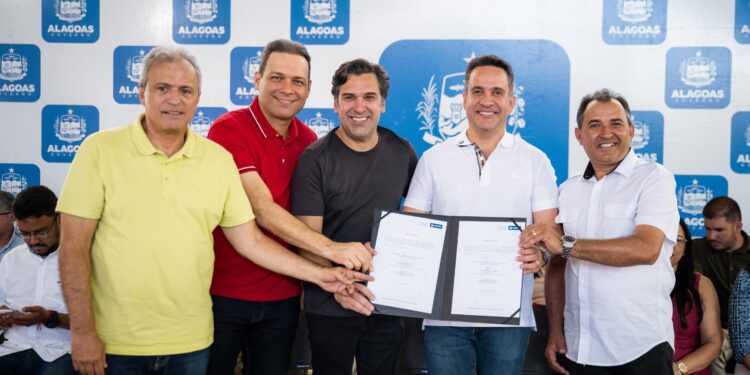 Governo de Alagoas investe em obras de infraestrutura viária em Tanque d’Arca