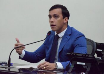 Delegado Leonam propõe policiamento especializado nas praias de Maceió para combater criminalidade