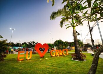 Comunidade do Graciliano Ramos celebra revitalização da Praça Central