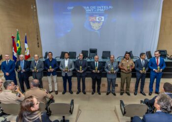 Diretoria de Inteligência da PM celebra dois anos com homenagens