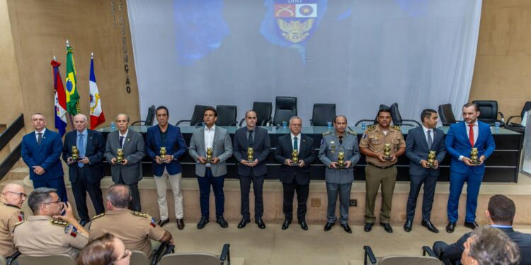 Diretoria de Inteligência da PM celebra dois anos com homenagens