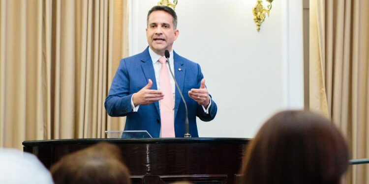 Governador Paulo Dantas anuncia construção do Hospital do Câncer em Arapiraca