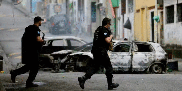 Deputados divergem sobre operação policial no Rio de Janeiro