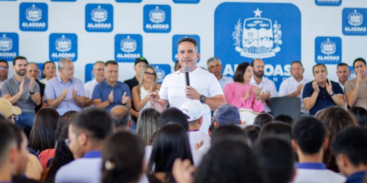 Paulo Dantas entrega obras de mobilidade urbana no município de Monteirópolis