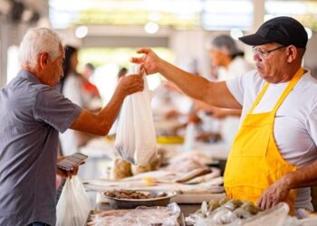 Veja como vai funcionar feiras e mercados públicos no feriado de Nossa Senhora da Conceição