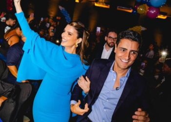 JHC prestigia formatura unificada do 9° ano e destaques investimentos históricos na educação