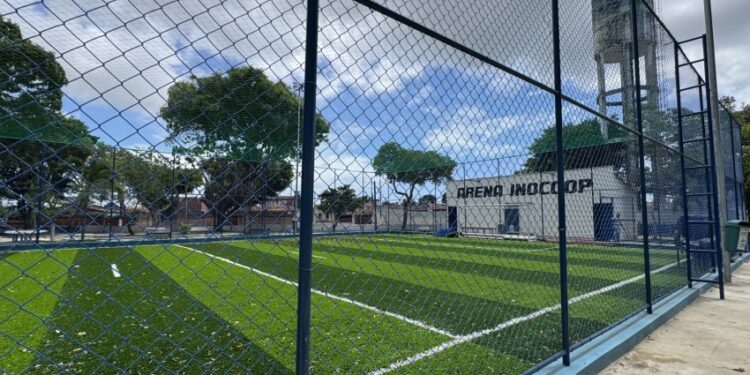 Prefeitura de Maceió entrega 24 areninhas e mantém obras simultâneas em outras sete