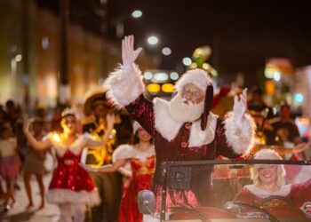 Desfile Natal de Todos Nós acontece nesta segunda (22) em Jaraguá