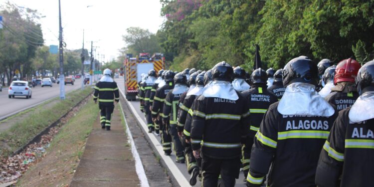 Batalhão de Incêndio celebra 50 anos de atuação em Alagoas