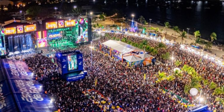 Verão Massayó reúne milhares de pessoas e movimenta a capital no primeiro fim de semana