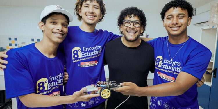 Duas escolas da rede estadual são selecionadas para a maior feira de iniciação científica do Brasil