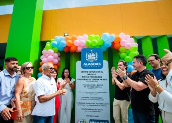 Governo de Alagoas entrega 82ª Creche Cria no município de Japaratinga