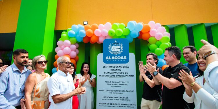 Governo de Alagoas entrega 82ª Creche Cria no município de Japaratinga