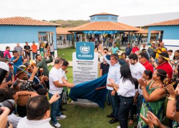 Governo Paulo Dantas inaugura escola indígena após 36 anos de espera em São Sebastião