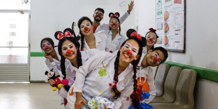 Projeto Sorriso de Plantão abre processo seletivo para estudantes universitários