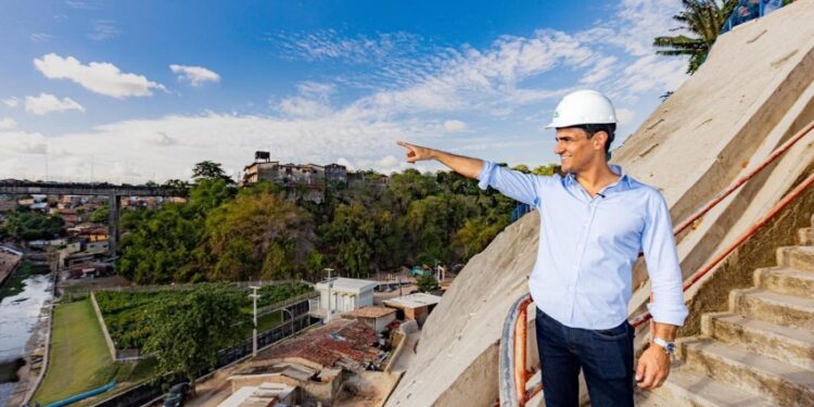 JHC inaugura Parque Linear e beneficia 90 mil pessoas no Benedito Bentes