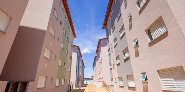 Prefeitura de Maceió entrega mais de 1.300 apartamentos e transforma histórias de vida na Santa Amélia