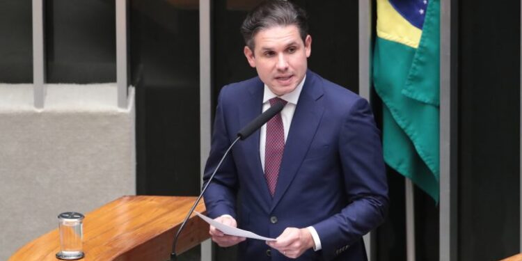 Presidente da Câmara destaca prioridades legislativas e votações previstas para 2026