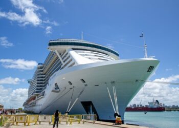 ‘Maceió parece que foi esculpida por Deus’, diz turista que retorna à cidade pela quarta vez