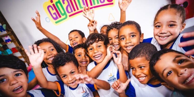 Prefeitura de Maceió lança PSS da Educação com mais de 5.700 vagas e inscrições começam nesta sexta (10)