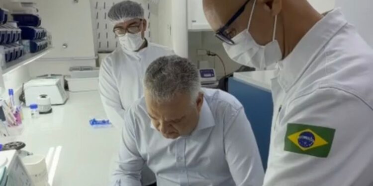 Alfredo Gaspar faz exame de DNA, aponta denunciação caluniosa e aguarda Justiça contra acusadores