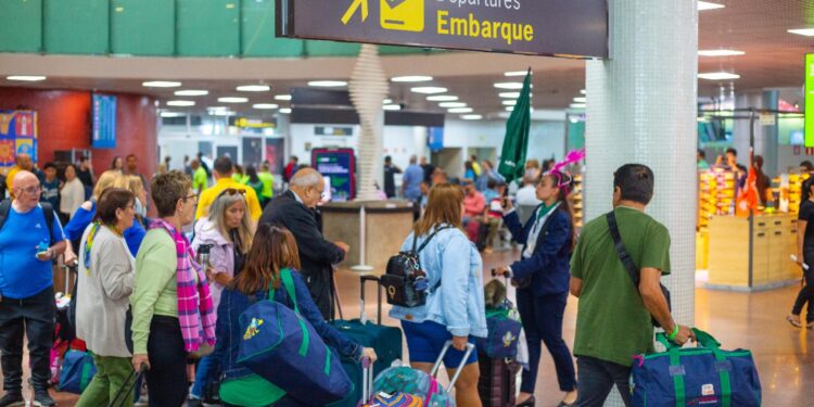 Alagoas recebe primeiro voo da Argentina voltado ao público 60+ com alta ocupação