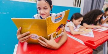 Educação de Maceió avança na alfabetização na idade certa e fluência leitora cresce mais de 100% em cinco anos
