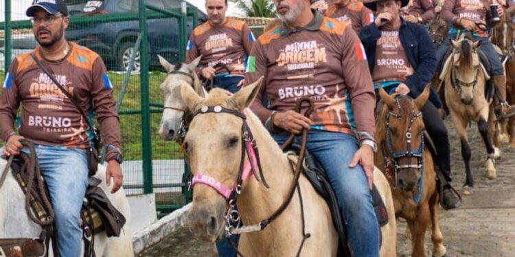 “Cavalgada é resistência cultural e homenagem ao trabalhador que sustenta o Nordeste”, diz Arthur Lira em Maribondo