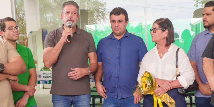 Arthur Lira garante R$ 10,6 milhões e entrega anel viário em Girau, integrando cidades e fortalecendo a economia do Agreste de Alagoas