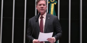 Marx Beltrão cobra solução pacífica para conflito em Palmeira e defende famílias que vivem há décadas na região