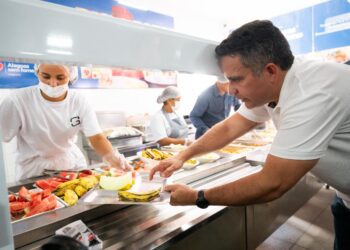 Governador entrega 1º Restaurante Popular Alagoas Sem Fome no interior do Estado