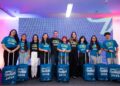 Paulo Dantas entrega kits do Daqui Pro Mundo para os 150 estudantes aprovados no intercâmbio