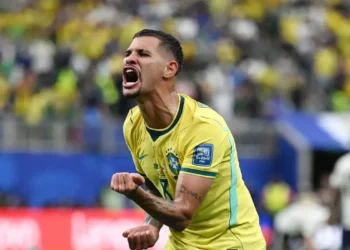 Bruno Guimarães vira “regista” do Brasil e pode igualar marca de Pelé