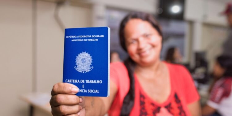 Secretaria do Trabalho de Maceió divulga 250 vagas para qualificação em atendimento via chat