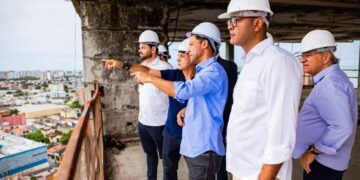 “Estamos devolvendo vida ao Centro de Maceió”, destaca prefeito durante vistoria ao novo Centro Administrativo